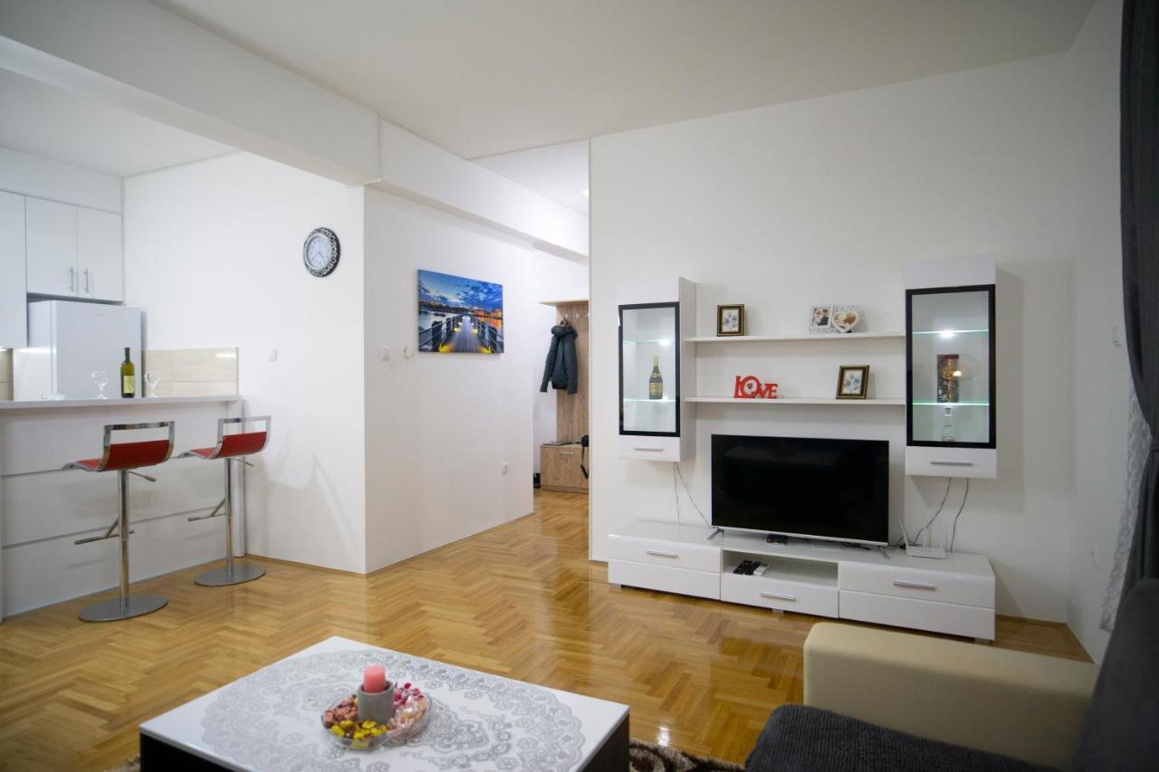 Apartmani Anica Требинє Екстер'єр фото