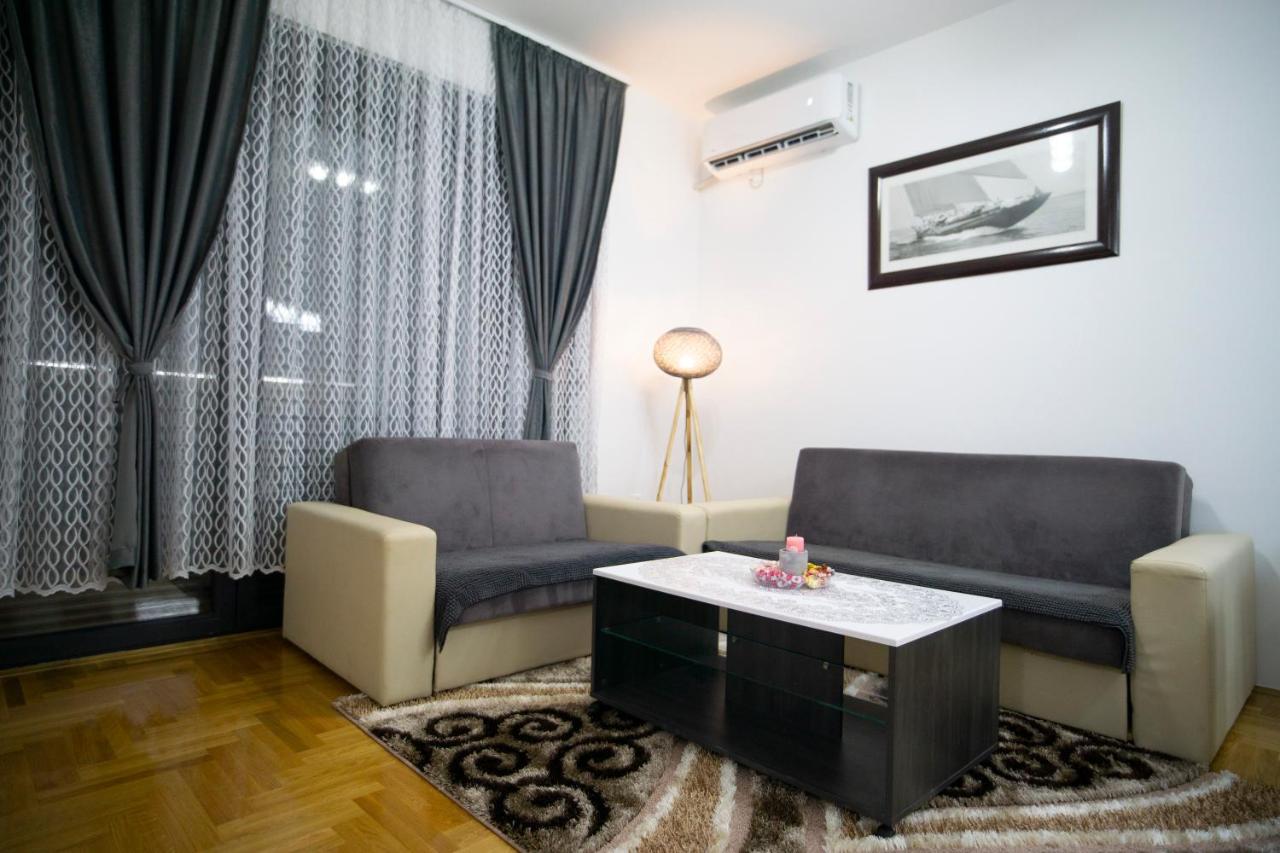 Apartmani Anica Требинє Екстер'єр фото