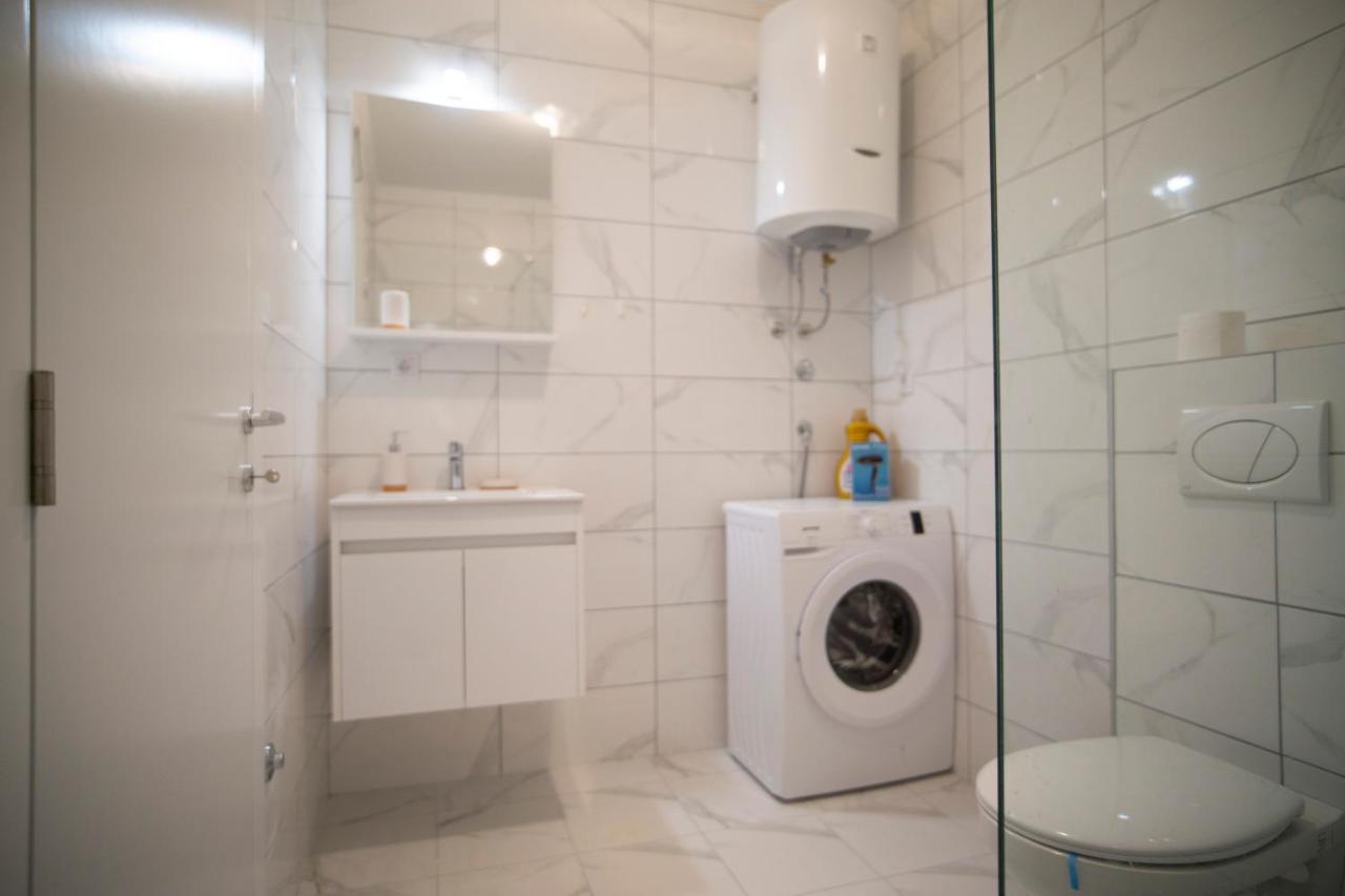 Apartmani Anica Требинє Екстер'єр фото