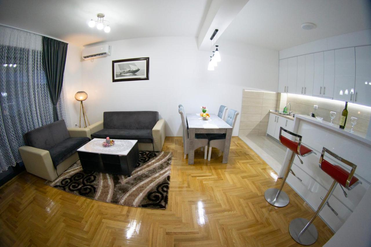 Apartmani Anica Требинє Екстер'єр фото